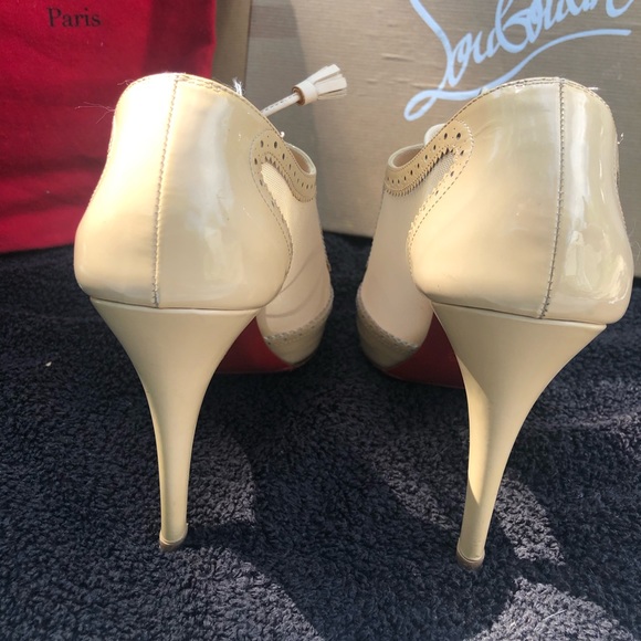 Christian Louboutin Authentic Red Bottom Heals - Picture 4 of 16